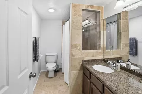 Bath - 2192 E High Mesa Dr, Sandy, UT 84092 photo 5 of 5