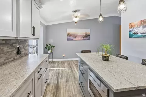 Kitchen - 2192 E High Mesa Dr, Sandy, UT 84092 photo 2 of 5