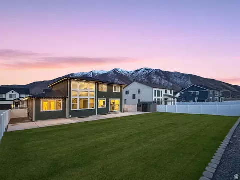 Exterior - 3372 S Pinyon Park Ln, Mapleton, UT 84664 photo 6 of 17