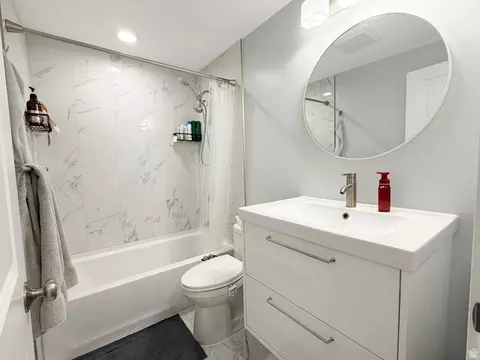 Bath - 3372 S Pinyon Park Ln, Mapleton, UT 84664 photo 5 of 5