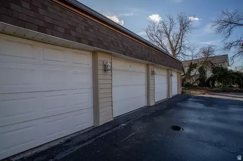 Exterior - 563 N 200 W, Bountiful, UT 84010 photo 5 of 5