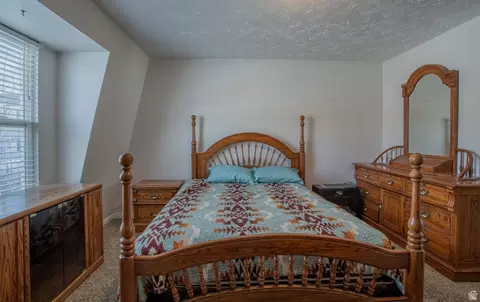Bedroom - 563 N 200 W, Bountiful, UT 84010 photo 1 of 3