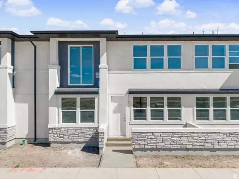 741 S Harrison Dr #35, Springville, UT 84663