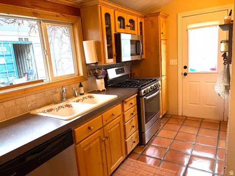 84 N 500 E, Salem, UT 84653