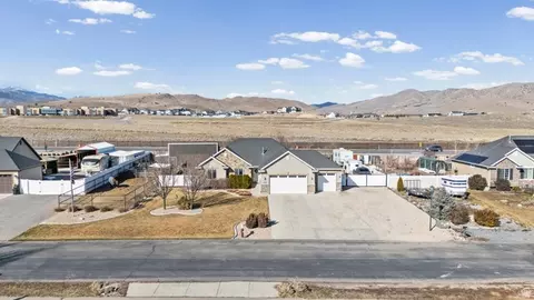 View/Area - 1587 E Smithfield Dr, Eagle Mountain, UT 84005 photo 1 of 7