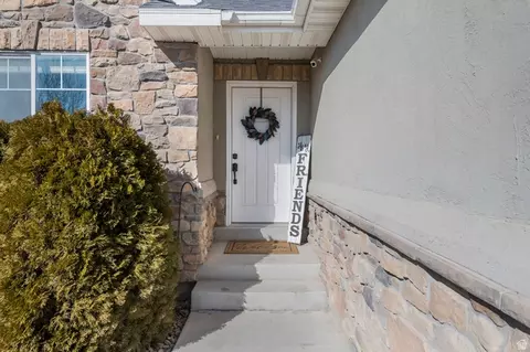 Entry Way - 1587 E Smithfield Dr, Eagle Mountain, UT 84005 photo 1 of 4