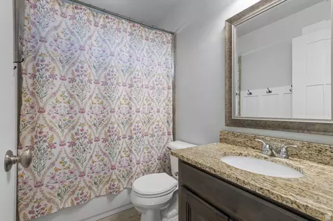 Bath - 1587 E Smithfield Dr, Eagle Mountain, UT 84005 photo 1 of 4