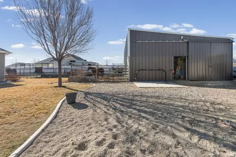 Exterior - 1587 E Smithfield Dr, Eagle Mountain, UT 84005 photo 7 of 21