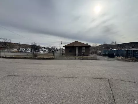 46 E St, Helper, UT 84526