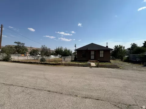 Exterior - 46 E St, Helper, UT 84526 photo 5 of 12