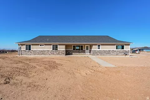 575 N Deer Meadow Dr, Oak City, UT 84649