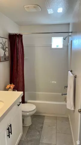 Bath - 1131 E Deborah St, Eagle Mountain, UT 84005 photo 1 of 2