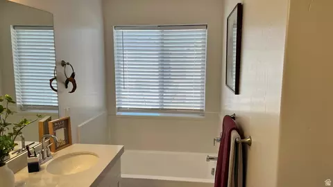 Bath - 1131 E Deborah St, Eagle Mountain, UT 84005 photo 2 of 2