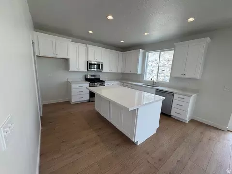 Kitchen - 3605 E Lakota Dr #602, Eagle Mountain, UT 84005 photo 1 of 3