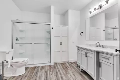 Bath - 674 S Meade St, Mapleton, UT 84664 photo 6 of 6