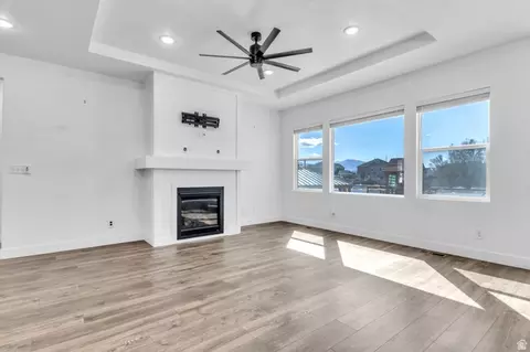 Living - 674 S Meade St, Mapleton, UT 84664 photo 2 of 3