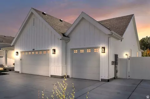 Exterior - 674 S Meade St, Mapleton, UT 84664 photo 3 of 4