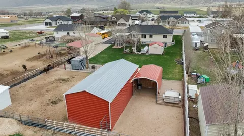 View/Area - 366 S 200 E, Mona, UT 84645 photo 1 of 7