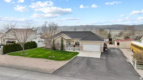 View/Area - 366 S 200 E, Mona, UT 84645 photo 3 of 7