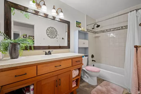 Bath - 366 S 200 E, Mona, UT 84645 photo 3 of 3