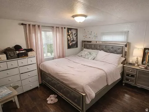 8812 S Stratford Cir, Sandy, UT 84070 photo 9