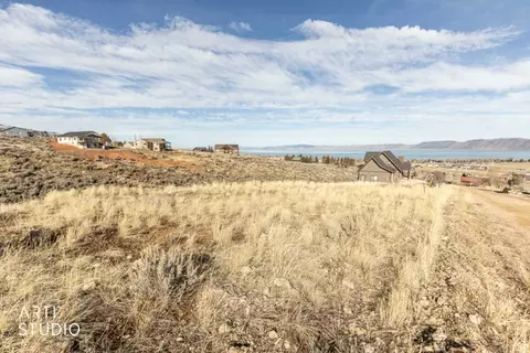373 W Yarrow Dr #N/A, Pickleville, UT 84028