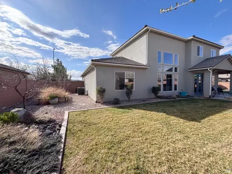 Exterior - 429 E Treasure Rd, Washington, UT 84780 photo 7 of 7