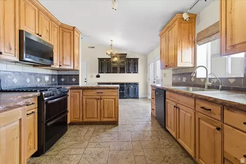 Kitchen - 17500 N 4250 E, Moroni, UT 84646 photo 2 of 3