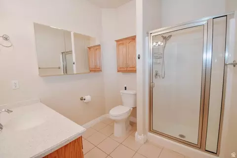 Bath - 1056 E 920 S, Ephraim, UT 84627 photo 1 of 3