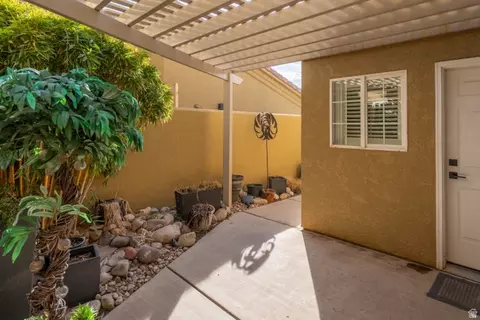 648 W Hale Ave, Moab, UT 84532