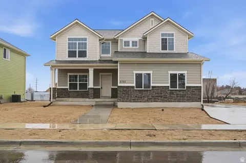Exterior - 5781 S Tripp Ln, Murray, UT 84123 photo 4 of 8