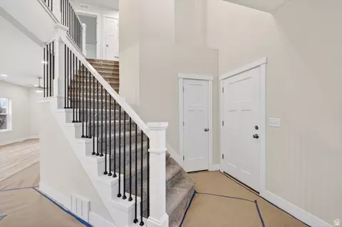 Entry Way - 5781 S Tripp Ln, Murray, UT 84123 photo 2 of 3