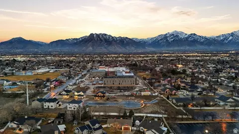 View/Area - 5781 S Tripp Ln, Murray, UT 84123 photo 4 of 5