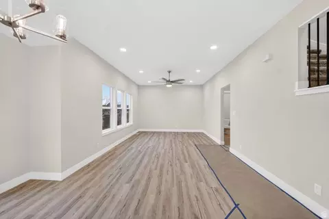 Living - 5781 S Tripp Ln, Murray, UT 84123 photo 4 of 7