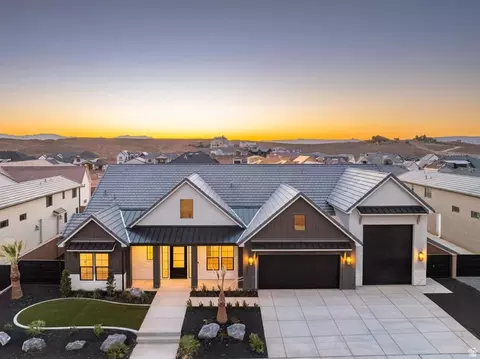 4972 S Lakefront Pl, Washington, UT 84780