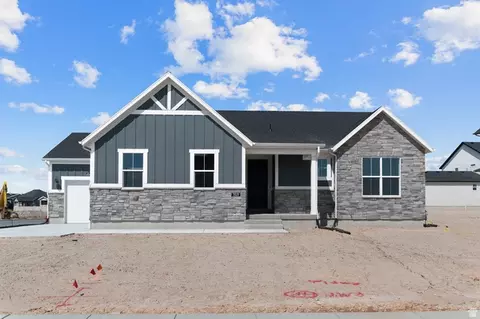 3828 W 2300 N, Clinton, UT 84015