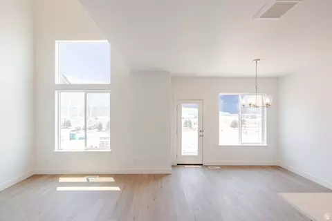 Living - 5228 S Acacia Dr #808, Mapleton, UT 84664 photo 3 of 3