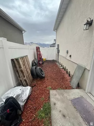Exterior - 3473 N Delta St, Eagle Mountain, UT 84005 photo 5 of 6