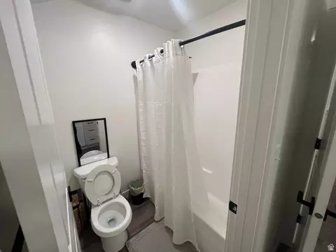 Bath - 3473 N Delta St, Eagle Mountain, UT 84005 photo 5 of 10