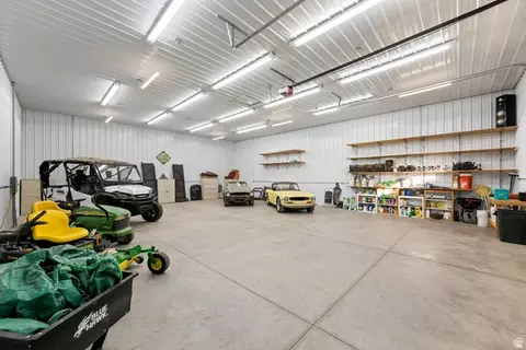 Exterior - 779 S Silver Rd, Leeds, UT 84746 photo 8 of 15