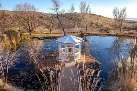 View/Area - 779 S Silver Rd, Leeds, UT 84746 photo 1 of 4