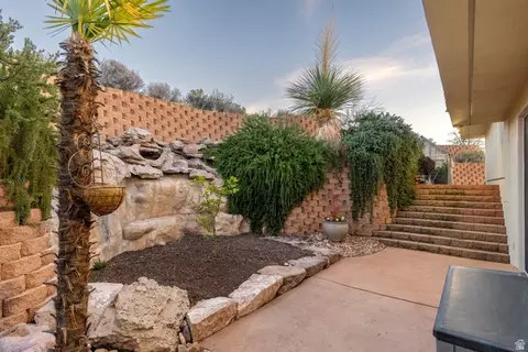 Exterior - 779 S Silver Rd, Leeds, UT 84746 photo 10 of 15