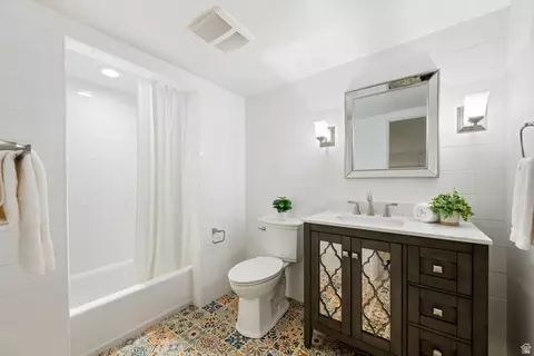 Bath - 779 S Silver Rd, Leeds, UT 84746 photo 9 of 10