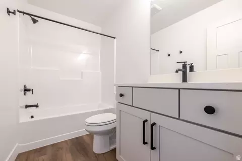 Bath - 5214 S Acacia Dr #811, Mapleton, UT 84664 photo 2 of 2