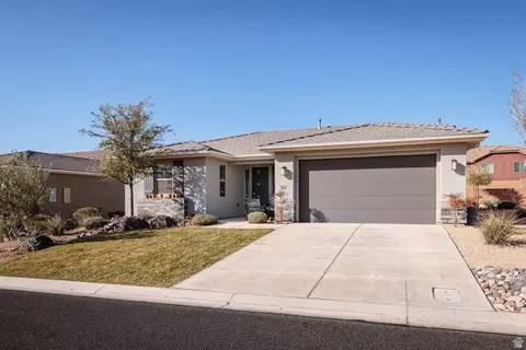 347 N Puerta Dr, Washington, UT 84780