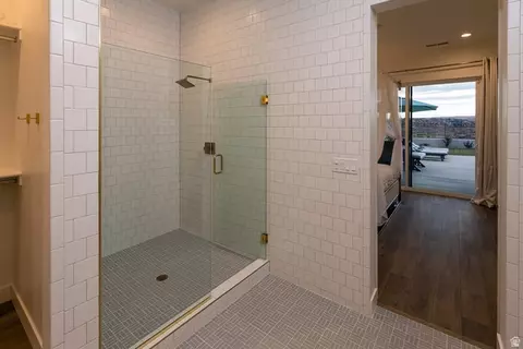 Bath - 2166 N Double Eagle Ln, Washington, UT 84780 photo 2 of 9