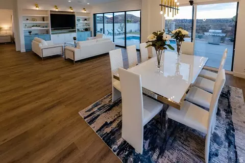 Dining - 2166 N Double Eagle Ln, Washington, UT 84780 photo 2 of 3