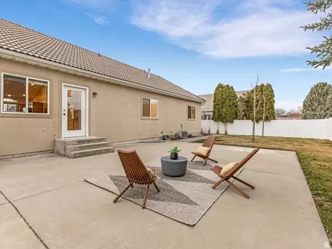 Exterior - 471 E 700 N, Orem, UT 84097 photo 3 of 6