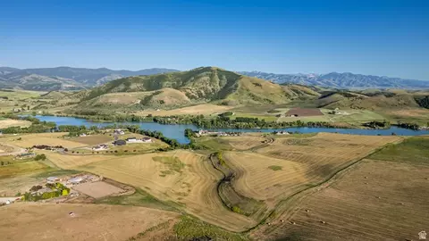 2419 N 3000 E, Preston, ID 83263