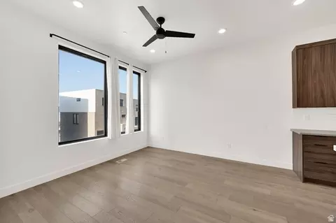 Living - 14383 S Champ Cv, Draper, UT 84020 photo 2 of 2
